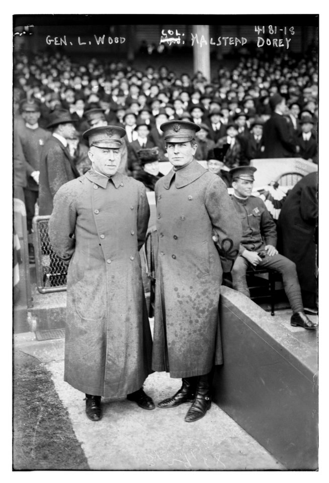 Gen. Leonard Wood & Col. Halstead Dorey, Polo Grounds, 1917 LCCN2014704385
