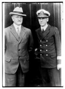 Gen. Pershing & Capt. H. Hartley LCCN2014717267