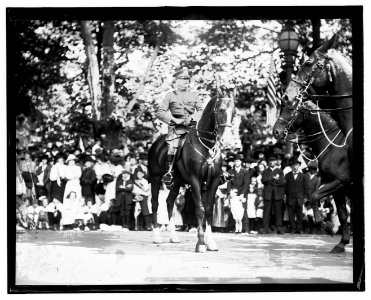 Gen. Pershing parade, Sept. 17, 1919 LCCN2016844480