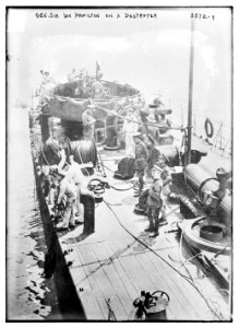 Gen. Sir Ian Hamilton on a destroyer LCCN2014699667