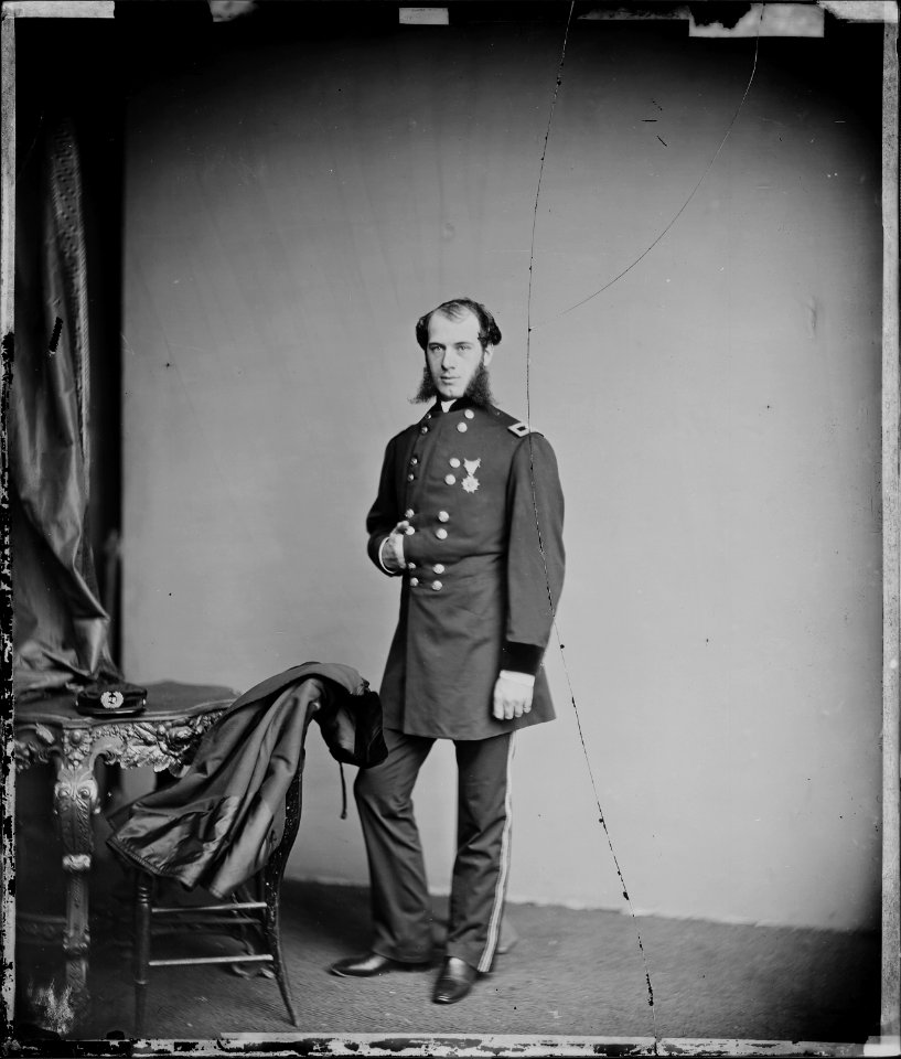 Gen. Tweed - NARA - 528364