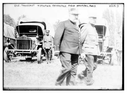 Gen. Troussaint inspecting Fahnestock Field Hospital, Paris LCCN2014699383