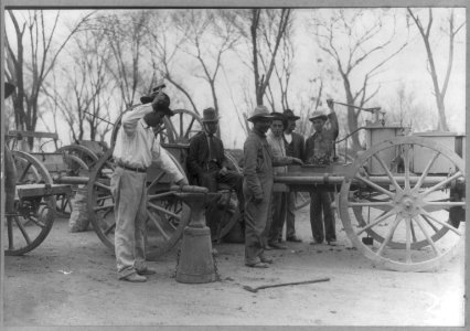 Gen. Villa's blacksmithing and repair crew LCCN2006686977