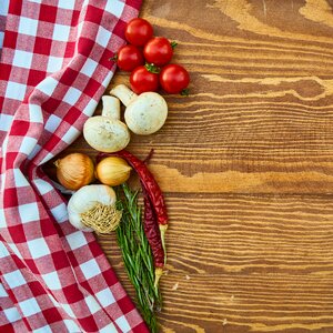 Tomato garlic onion