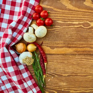 Tomato garlic onion photo