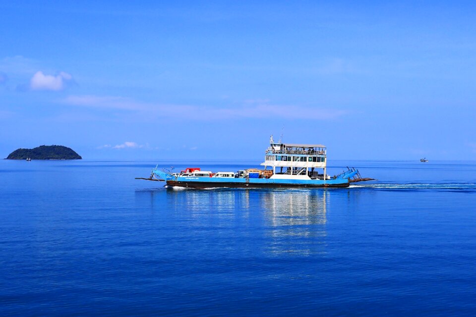 Sea water island