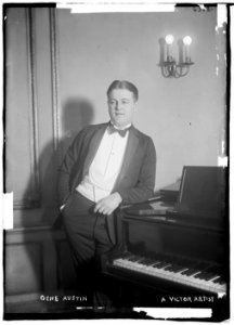 Gene Austin LCCN2014718209