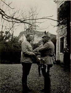 Gen.Obst.von KÖVESS und Korpskommandant TROLLMANN im österr.ung.Konsulat in Skutari. Aufgenommen in Skutari am 14. März 1916. (BildID 15532689)