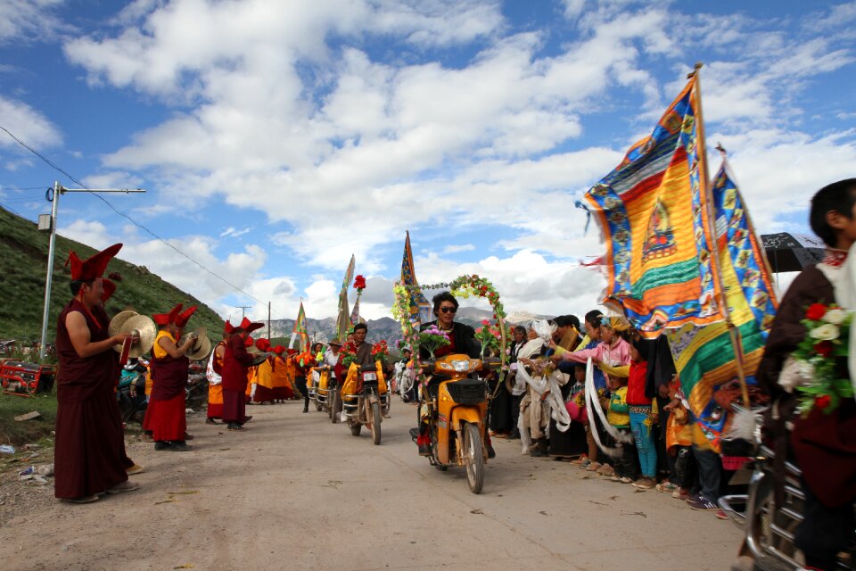 Character tibet ethnic celebrations