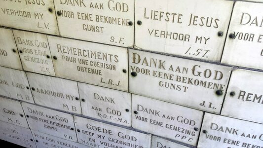 Commemoration cemetery religion