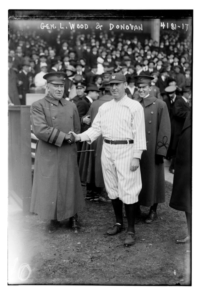 General Leonard Wood & Wild Bill Donovan, manager, New York AL, at Polo Grounds, New York LCCN2014704384