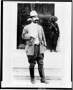 General Madero, Mexican political leader, full-length portrait, standing, facing right, with hand in sling, after being wounded at Casas Grandes LCCN90714308