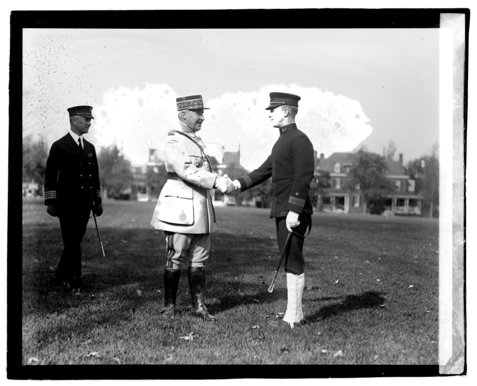 General Neville at Annapolis LCCN2016829146