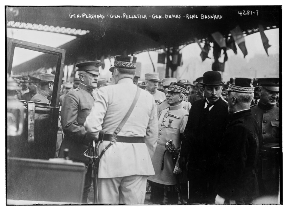 General Pershing, Gen. Pelletier, Gen. Dumas, Rene Besnard LCCN2014704945