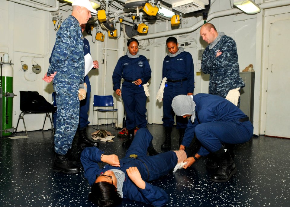General quarters drill 120523-N-VE788-030