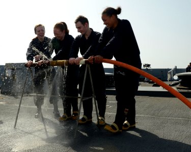 General quarters drill 140327-N-HB951-154