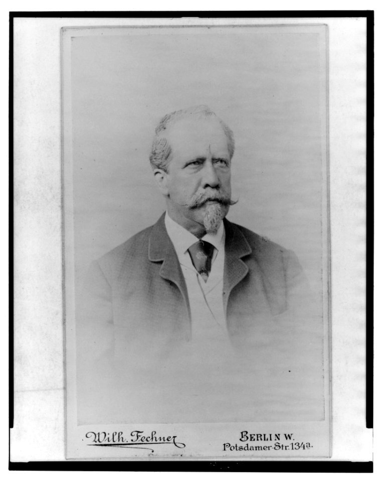 Gustav Spiess, German merchant, half-length portrait, facing right) - Wilh. Fechner, Berlin W., Potsdamer-Str. 134a LCCN2004679871