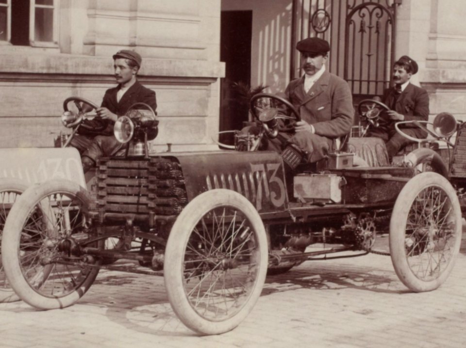 Gustave Caillois au Paris-Madrid 1903 (sur Serpollet)