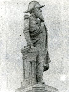 Guzmán Blanco statue