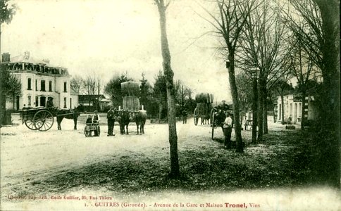 Guîtres - avenue de la Gare 1