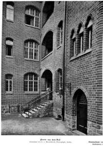 Gymnasium zum Grauen Kloster in Berlin Architekten Matzdorff und Högg Berlin, Hof