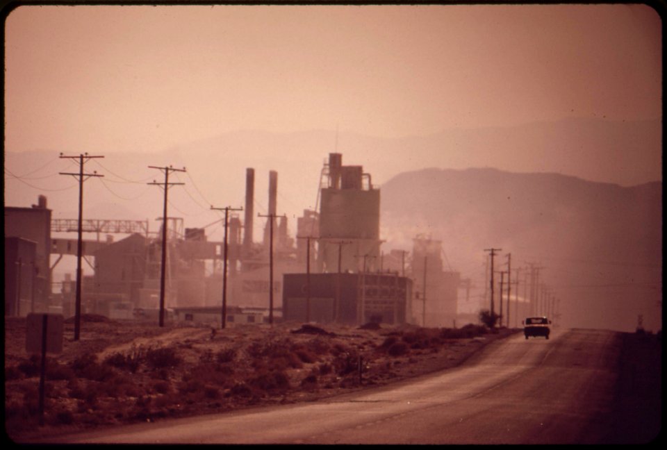 Gypsum-plant-at-plaster-city-white-dust-from-the-plant-is-part-of-the-atmosphere-may-1972 6990356394 o