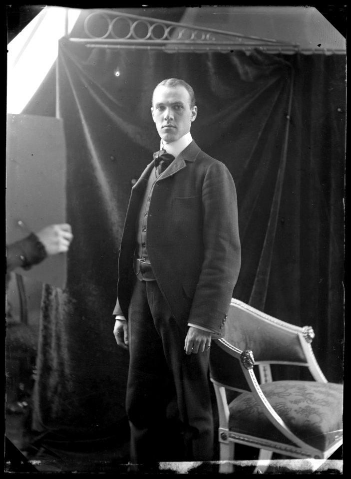 Gösta Hillberg, actor, portrait 1903 - SMV - GH130