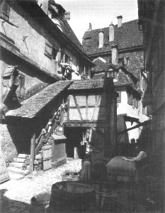 H Bauer - „Sprachhaus“ am Haus Neustadtgasse 10 (TSiW057)