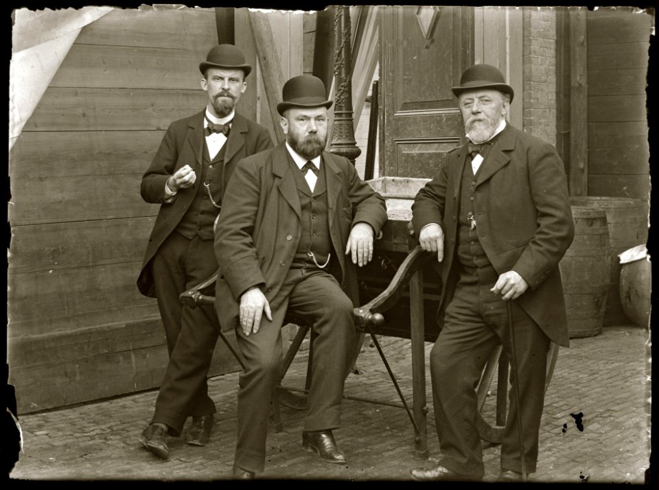 H Elles (1835-1910 (max res)