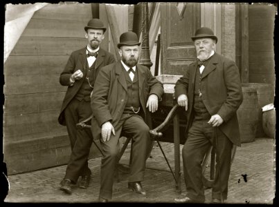 H Elles (1835-1910 (max res)
