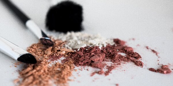 Powder rouge brush