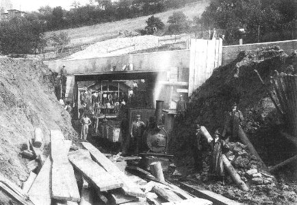 H Bauer - Bau des Ammertalbahn-Schlossbergtunnels 1910 Nordportal (TSiW012)