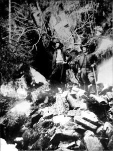 H Muller devant l'entrée des mines de La Gardette