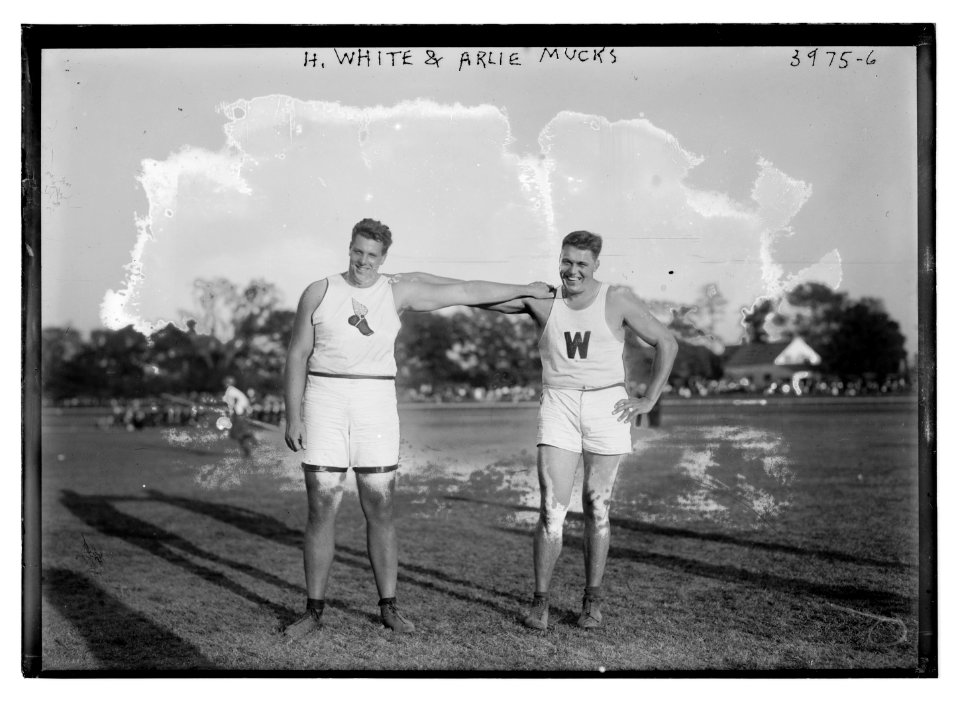 H. White & Arlie Mucks LCCN2014702720