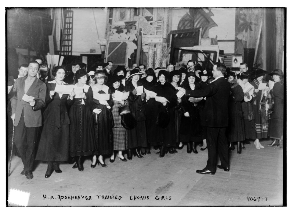 H.A. Rodeheaver training chorus girls LCCN2014703259