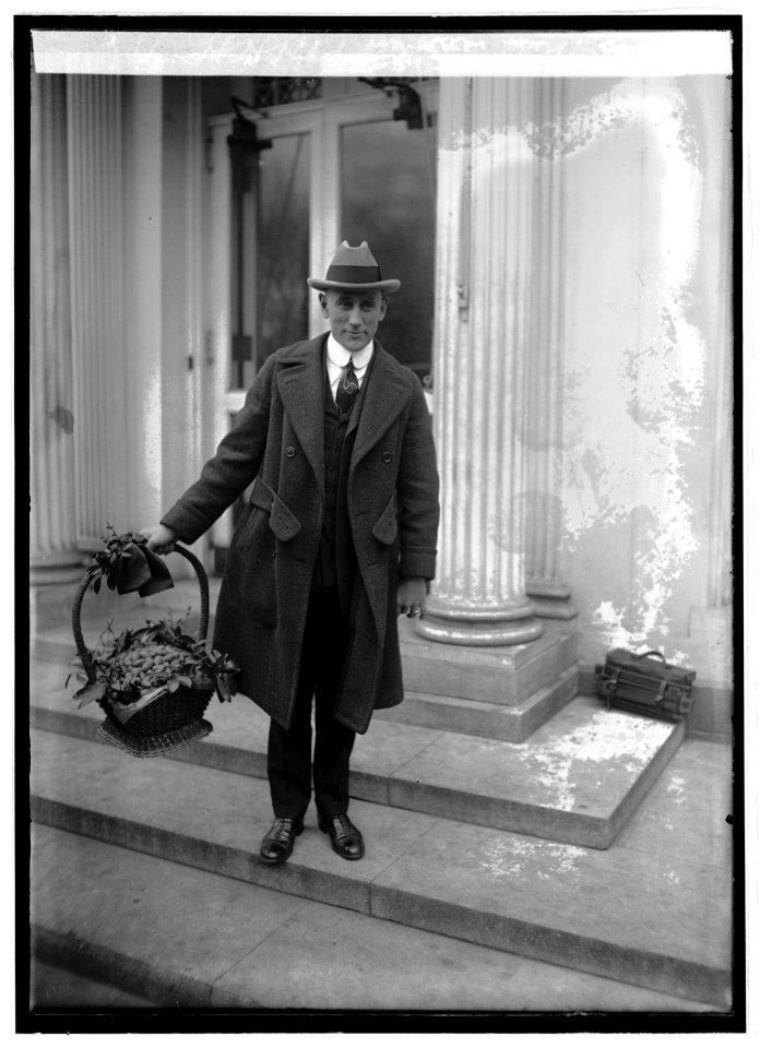 H.H. Hedrick, 12-13-22 LCCN2016847034