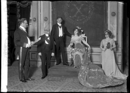 H.K.H, Operett-teatern 1909. Föreställningsbild - SMV - OpT001