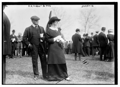 H.K. Vingut & wife LCCN2014696187