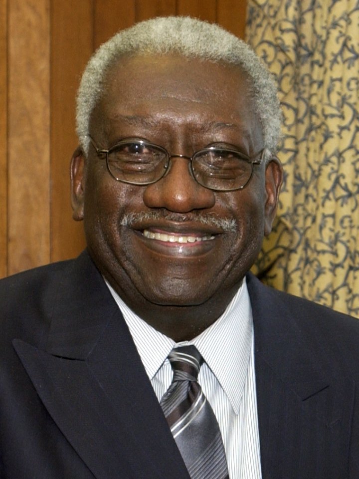 H.R. Crawford 207-DP-8812-DSC 3237 (cropped)