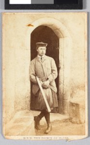 H.R.H. the Prince of Wales in Schots kostuum, objectnr KA 6895.27