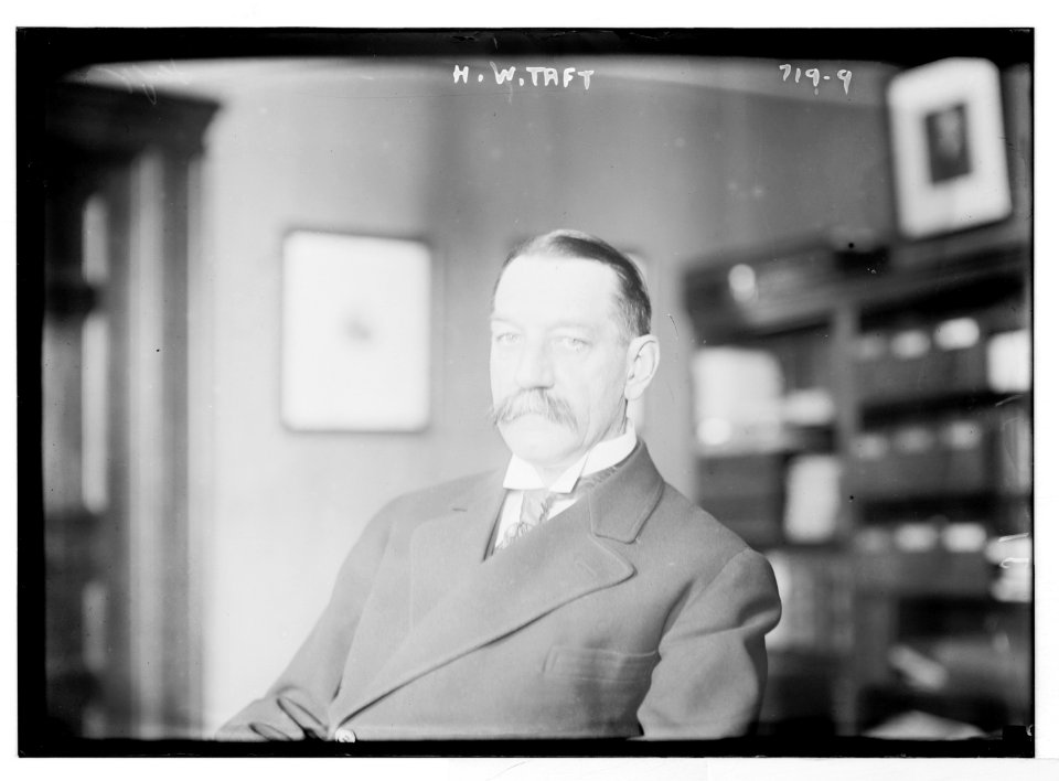 H.W. Taft seated LCCN2014683461