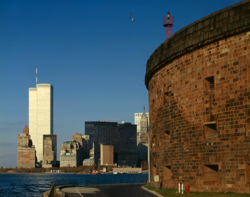 HABS LOC NY1394 - 16 Looking North toward southern tip of Manhattan cropped cleaned