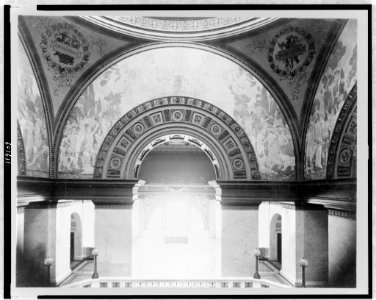 East side of courthouse rotunda, Fort Wayne, Indiana LCCN97514387 photo