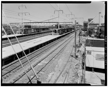 East view - general left to right; Platform, trackage, canopies, and roof of Station Building at right - North Philadelphia Station