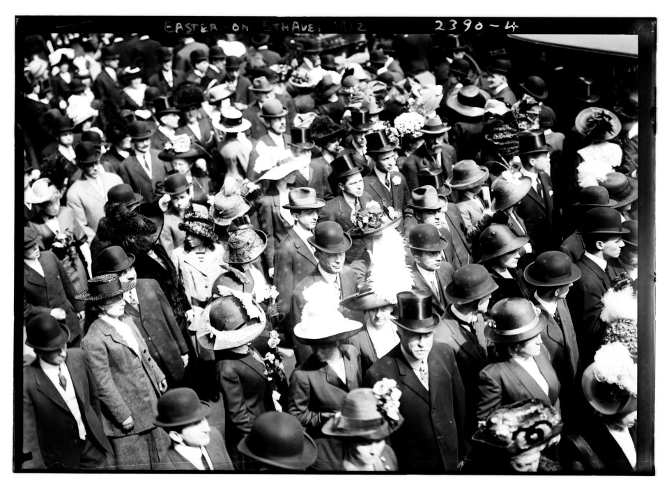 Easter - 5th Ave. 1912 LCCN2014690320