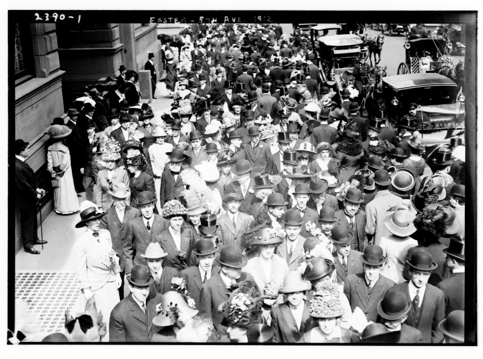 Easter - 5th Ave. 1912 LCCN2014690317