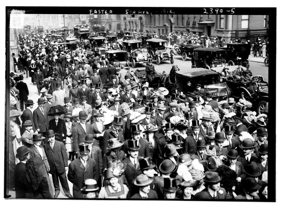Easter - 5th Ave. 1912 LCCN2014690321