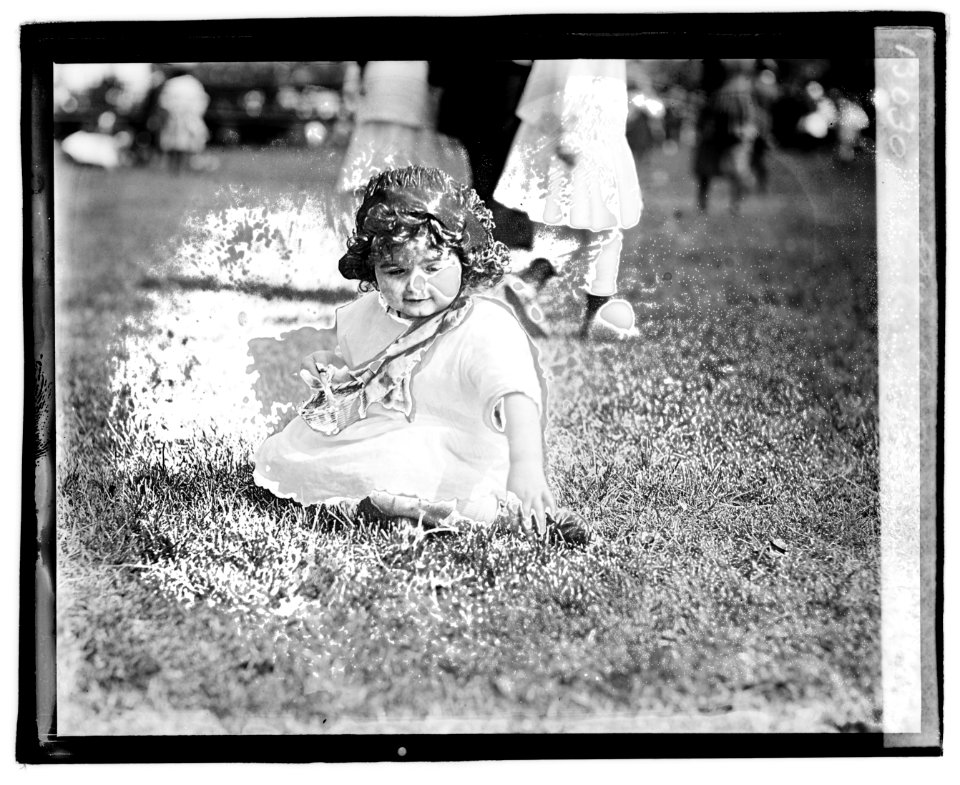 Easter egg rolling, 1921 LOC npcc.03838