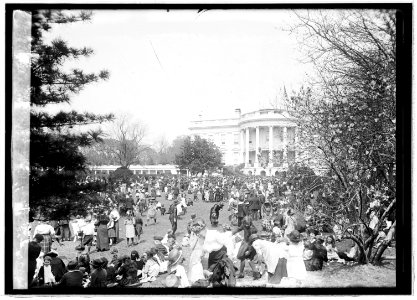 Easter egg rolling, 1921, 3-28-21 LCCN2016845010
