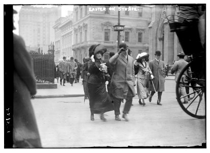 Easter on 5th Ave., N.Y.C. LCCN2014689325